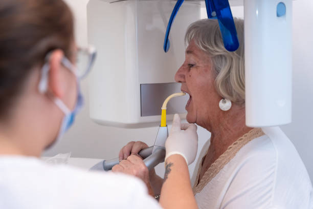 Best Cracked Tooth Emergency Dentist  in Salinas, CA
